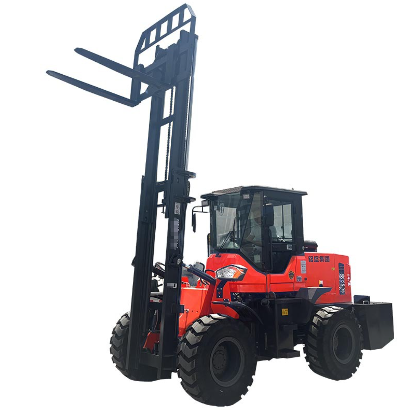 Four-wheel drive rough terrain forklift