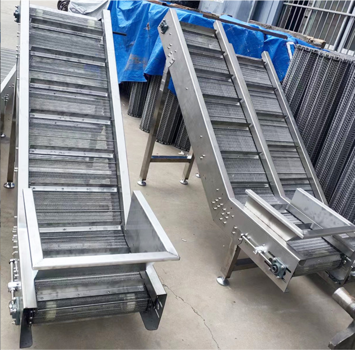 Elevating Climbing Mesh Belt Conveyor