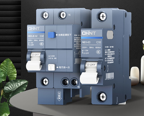 Circuit breaker air switch with leakage protection switch