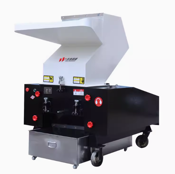 Plastic crusher, powerful and multifunctional