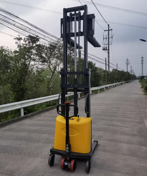 Electric forklift 2 tons