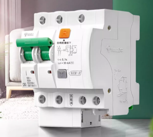 Air switch with leakage protector for household use