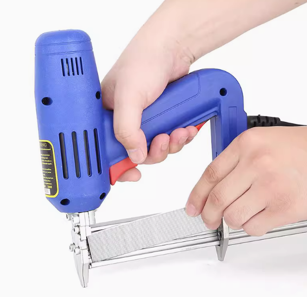 Dual purpose straight nail gun, code nail grabbing, gas electric nail gun, nail driver