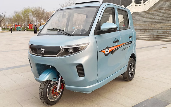 Pure fuel three wheeled motorcycle national standard registered water-cooled electronic injection en