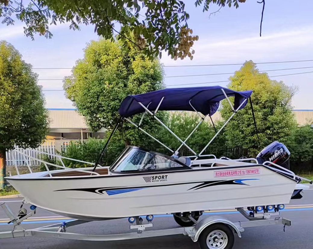 Roadrunner Fishing BoatSea Fishing Boat