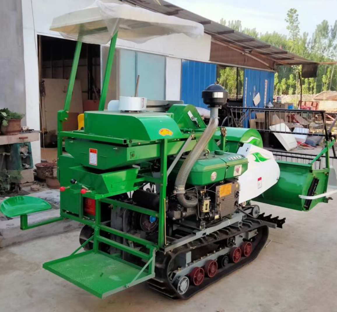 Small rice harvesting chain track machine